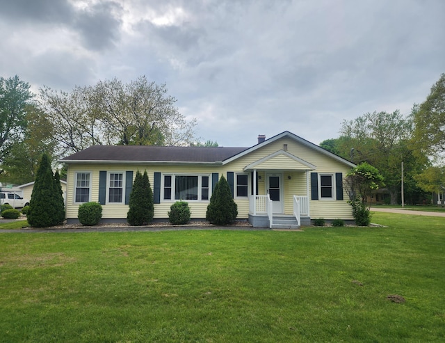 3034 Royalton Heights Rd, Saint Joseph, MI 49085 - ranch-style home featuring a front yard