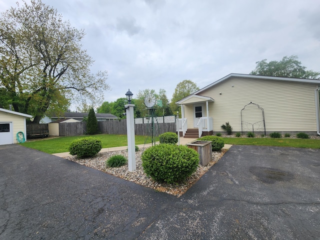 3034 Royalton Heights Rd, Saint Joseph, MI 49085 - view of front of property