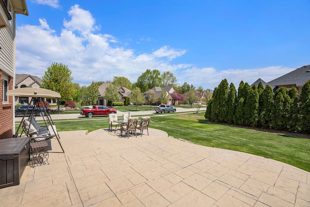 55796 Caesars Dr, Shelby Twp, MI 48315 - view of patio with a residential view