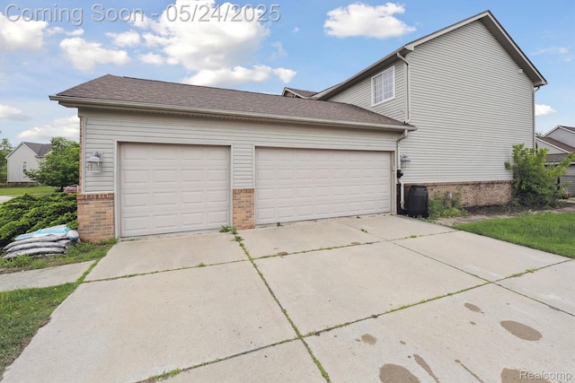 7366 Meadow Ln, Ypsilanti, MI 48197 - view of garage