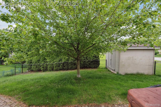 7366 Meadow Ln, Ypsilanti, MI 48197 - view of yard