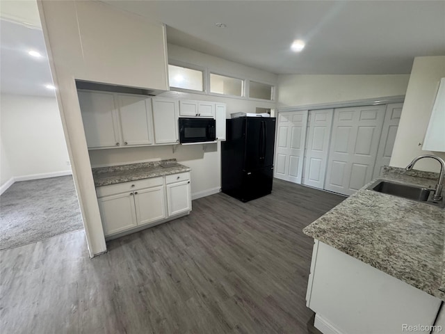 29592 Fairfax St, Southfield, MI 48076 - kitchen featuring a sink, black appliances, baseboards, and dark wood finished floors