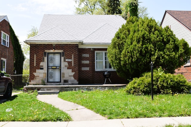 10039 Mark Twain St, Detroit, MI 48227 - bungalow-style house with brick siding