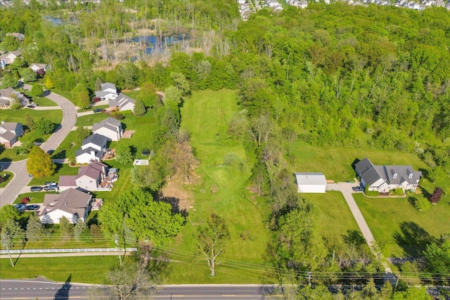 25100 Martindale Rd, South Lyon, MI 48178