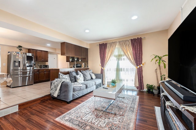 4810 Benjamin Dr, Sterling Heights, MI 48310 - living room with light wood-style flooring and recessed lighting