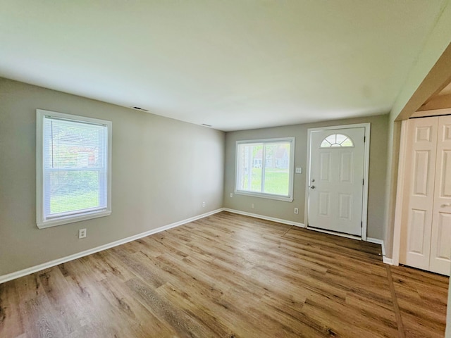 21974 Elroy Ave, Warren, MI 48089 - foyer featuring wood finished floors and baseboards