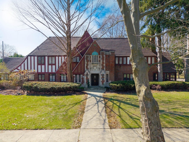 1735 Lincolnshire Dr, Detroit, MI 48203 - photo 2