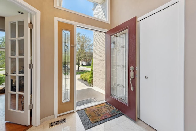 7039 Timberview Trl, West Bloomfield, MI 48322 - entrance foyer with plenty of natural light and a towering ceiling