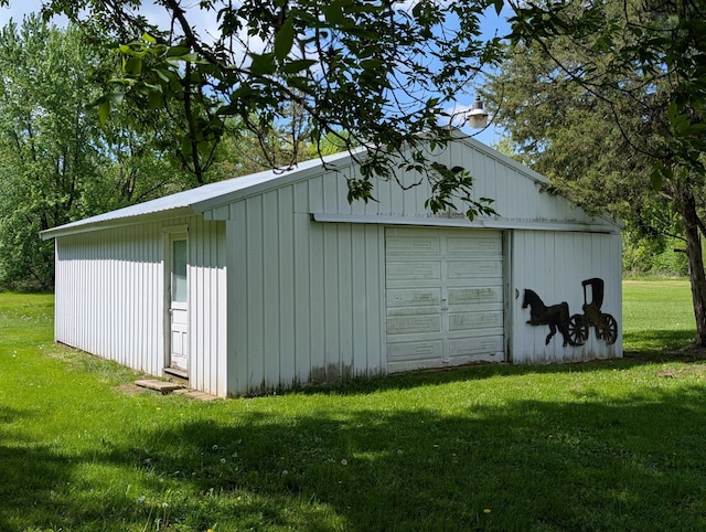 5062 Kendall Dr, Burton, MI 48509 - view of outdoor structure with an outdoor structure
