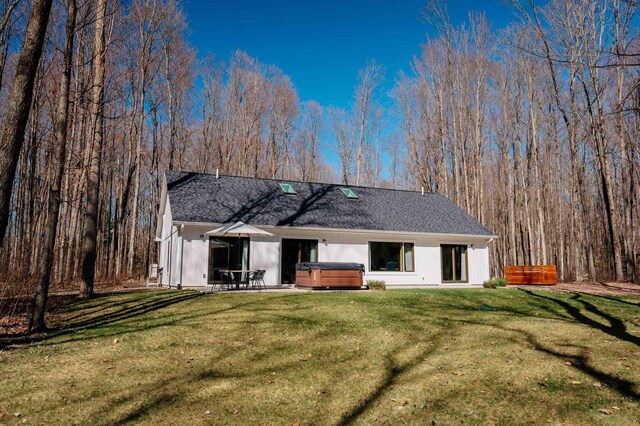 20651 E Trails End Trl, Interlochen, MI 49643