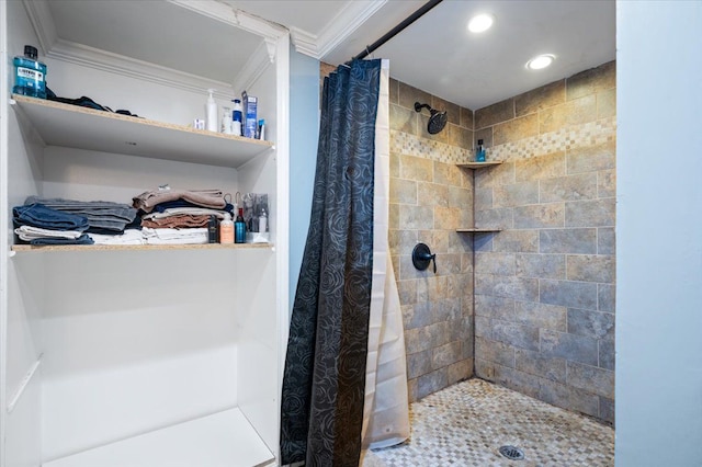27607 Buckingham St, Livonia, MI 48154 - bathroom featuring ornamental molding, a tile shower, and recessed lighting