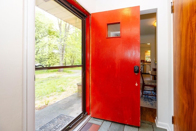 1066 Knight Rd, Ann Arbor, MI 48103 - entryway featuring healthy amount of natural light