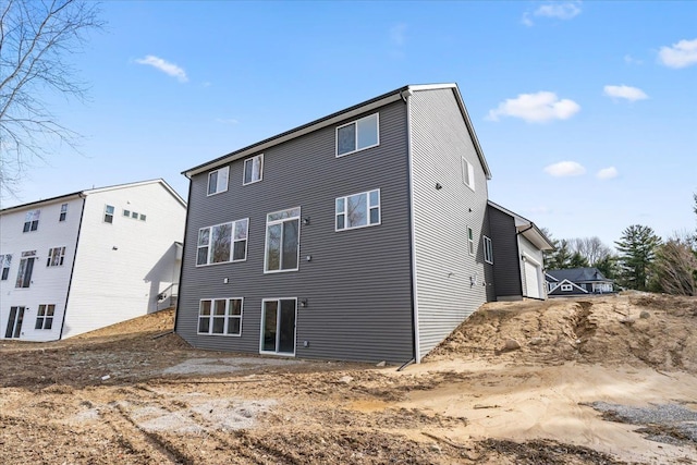 6515 Cambridge Cir, Clarkston, MI 48346 - view of rear view of house