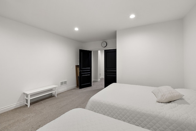 bedroom featuring carpet flooring, recessed lighting, and baseboards