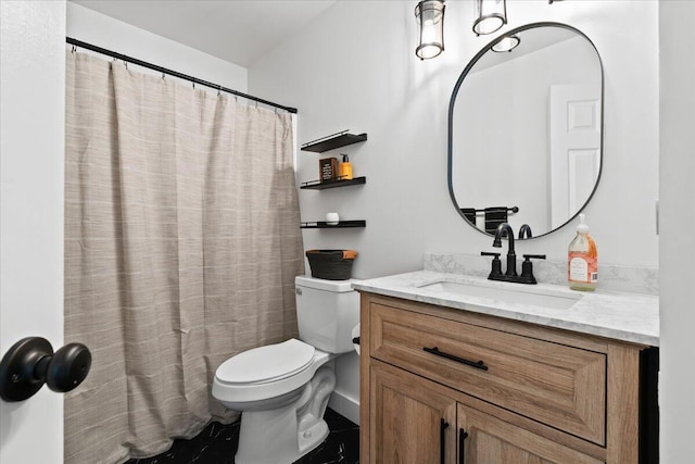 2694 Driftwood Dr, Waterford, MI 48329 - full bathroom featuring toilet, vanity, and a shower with shower curtain