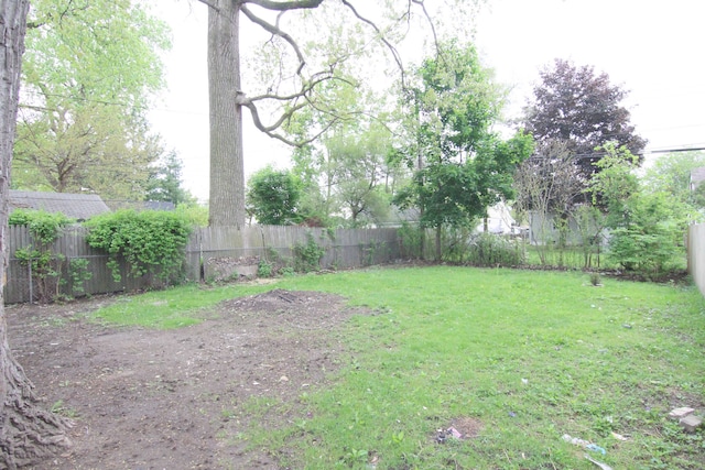 4521 Columbus St, Wayne, MI 48184 - view of yard