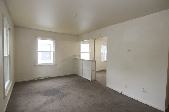 4521 Columbus St, Wayne, MI 48184 - unfurnished room with carpet floors and baseboards