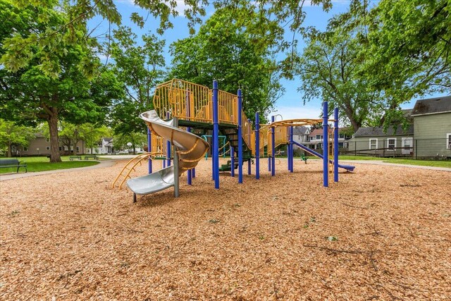 600 Douglas St NW Unit 600C, Grand Rapids, MI 49504 - view of community play area