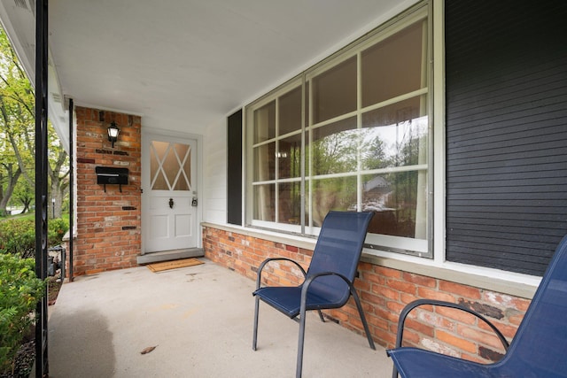 view of patio / terrace with covered porch