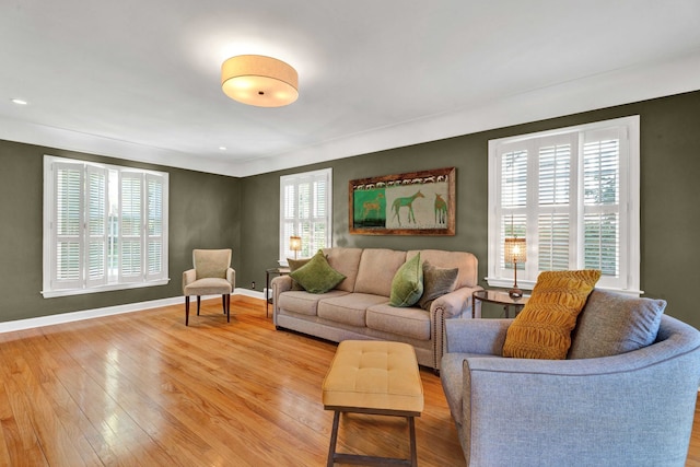 950 W Lincoln St, Birmingham, MI 48009 - living area with light wood-style flooring, baseboards, and recessed lighting