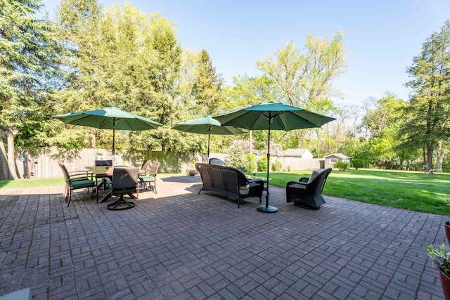 950 W Lincoln St, Birmingham, MI 48009 - view of patio / terrace with outdoor dining area