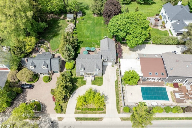 950 W Lincoln St, Birmingham, MI 48009 - aerial view of residential area with a pool area