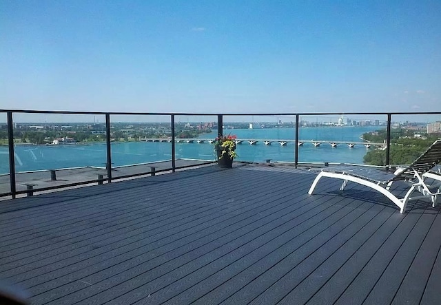 8200 E Jefferson Ave Unit 59/602, Detroit, MI 48214 - wooden terrace with a water view