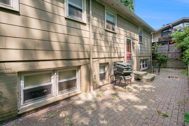 1562 Jones Dr, Ann Arbor, MI 48105 - photo 22