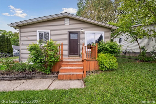 5170 Warmbriar Dr, White Lake, MI 48383 - view of front of house