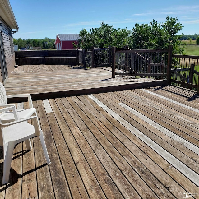 5015 Piehl Rd, Ottawa Lake, MI 49267 - view of wooden deck
