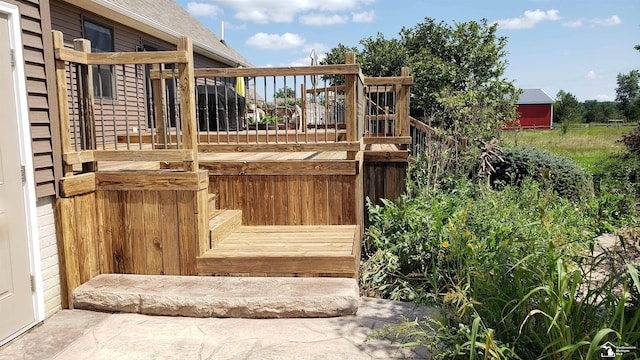 5015 Piehl Rd, Ottawa Lake, MI 49267 - view of wooden terrace