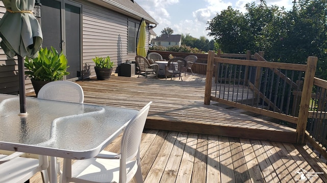5015 Piehl Rd, Ottawa Lake, MI 49267 - wooden deck featuring outdoor dining space