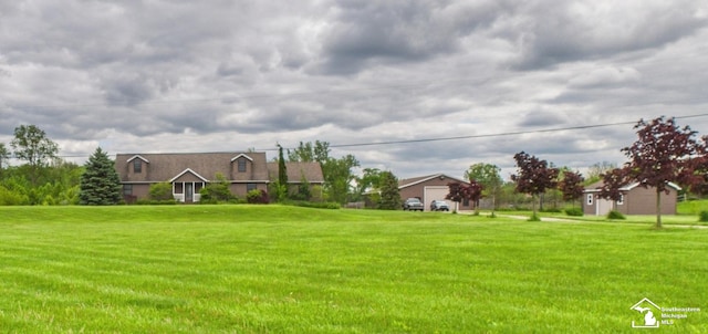 5015 Piehl Rd, Ottawa Lake, MI 49267 - view of grassy yard