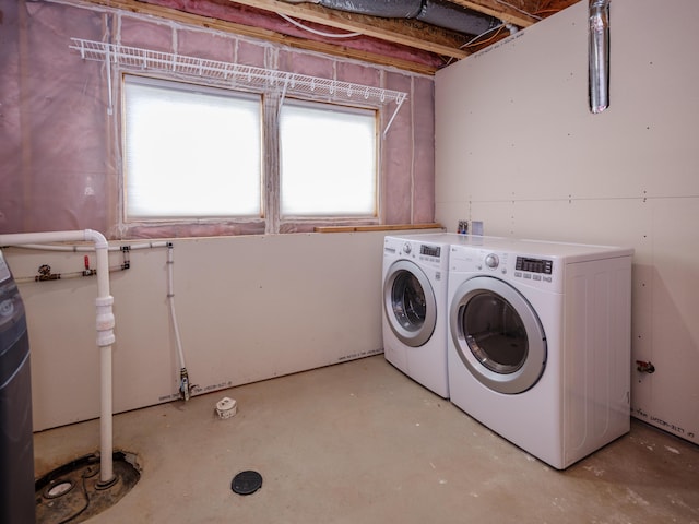 washroom with washer and clothes dryer