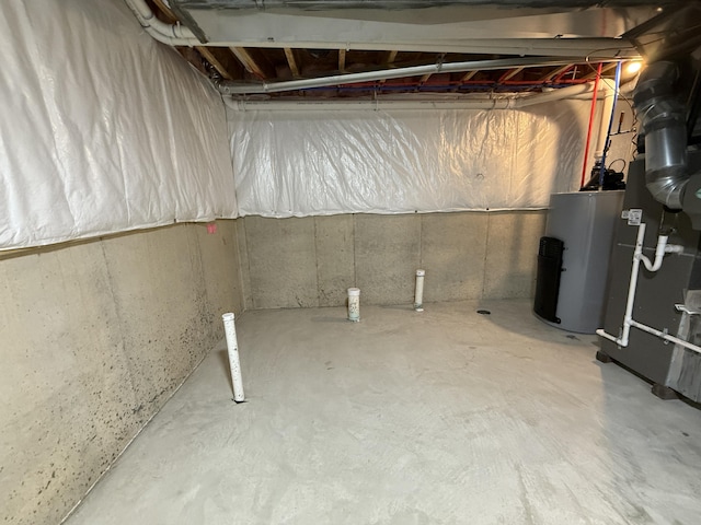 2763 Polson St, Ann Arbor, MI 48105 - unfinished below grade area featuring water heater