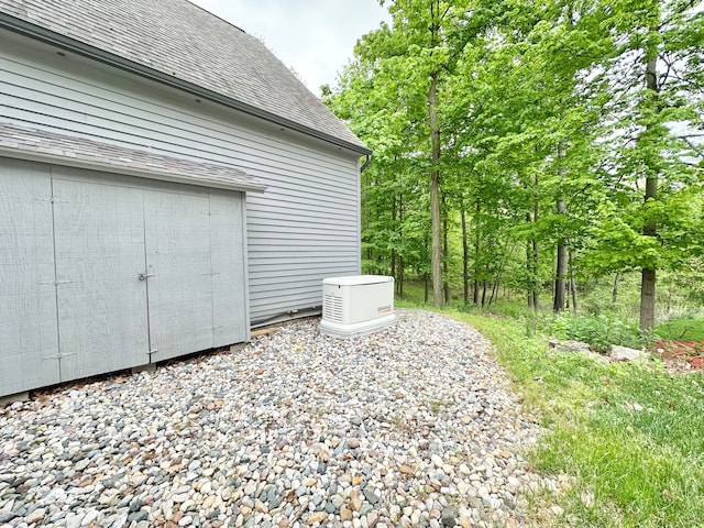 4909 Barnstable Ln, Lansing, MI 48906 - view of garage