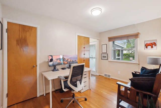 1815 Cooley Ave, Ann Arbor, MI 48103 - office area featuring light wood-style floors and baseboards