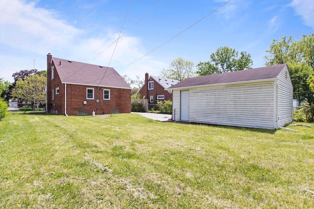 8105 Bramell, Redford, MI 48239 - view of green lawn featuring an outbuilding