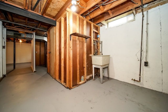 30644 Hayes Rd, Roseville, MI 48066 - view of unfinished basement