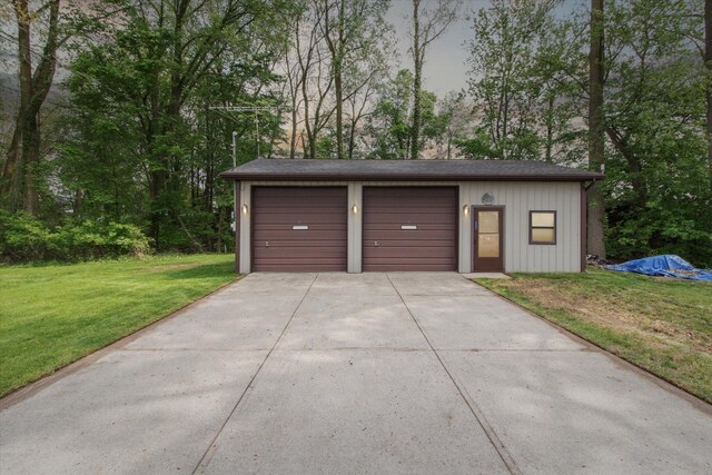 204 Crockett Dr, Quincy, MI 49082 - view of detached garage
