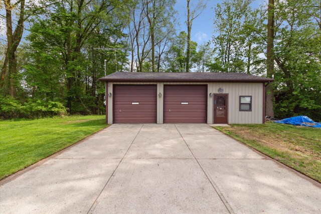 204 Crockett Dr, Quincy, MI 49082 - view of detached garage