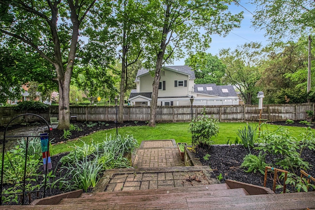 2454 Midvale Ave, Ypsilanti, MI 48197 - view of yard