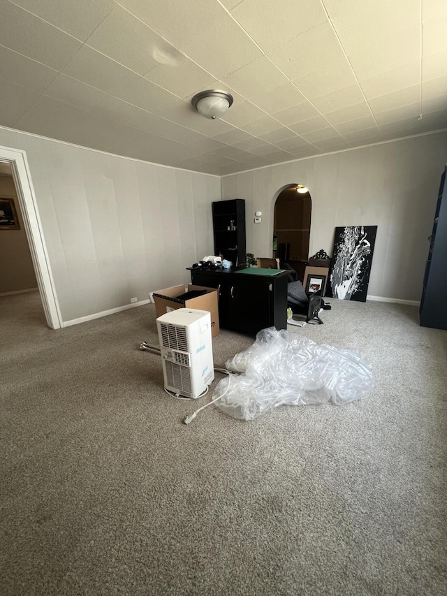 939 Baraga St NE, Grand Rapids, MI 49503 - carpeted office space with arched walkways and baseboards