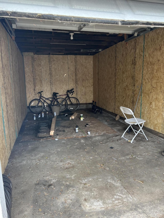 939 Baraga St NE, Grand Rapids, MI 49503 - view of garage
