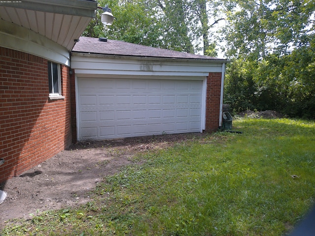21423 Scotia Ln, Ferndale, MI 48220 - view of garage