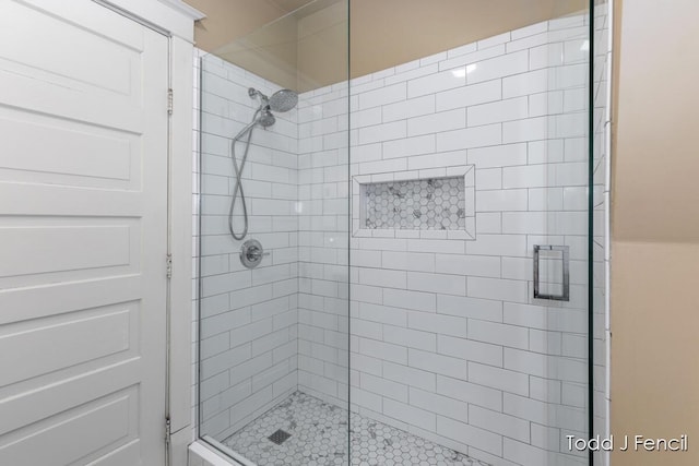 554 Madison Ave SE, Grand Rapids, MI 49503 - bathroom with a shower stall