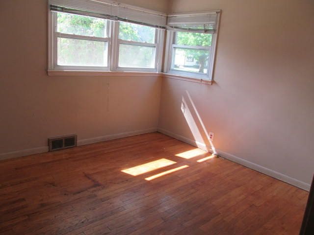 18478 Fox, Redford, MI 48240 - unfurnished room featuring light wood-type flooring and baseboards
