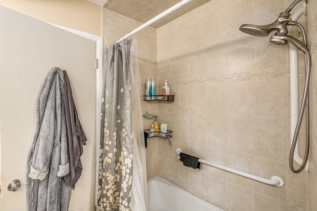 full bath featuring shower / tub combo