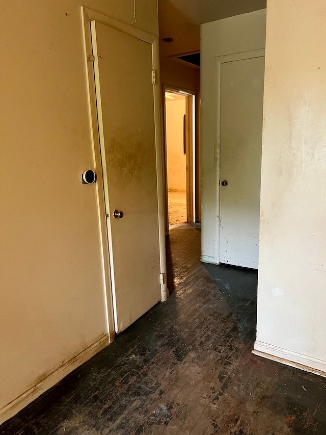 2209 Kansas Ave, Flint, MI 48506 - hallway featuring hardwood / wood-style flooring