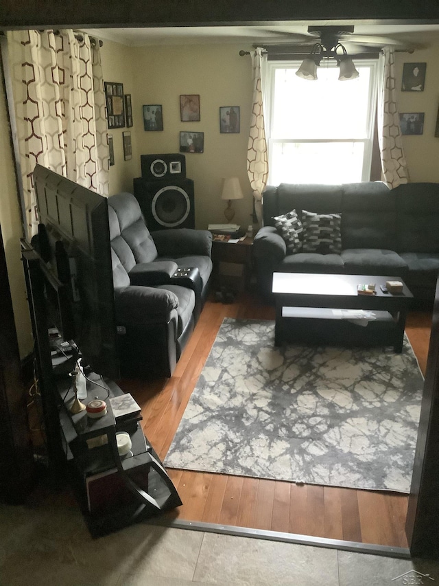 508 N Roosevelt Austin Ave, Saginaw, MI 48607 - living area featuring a ceiling fan and wood finished floors